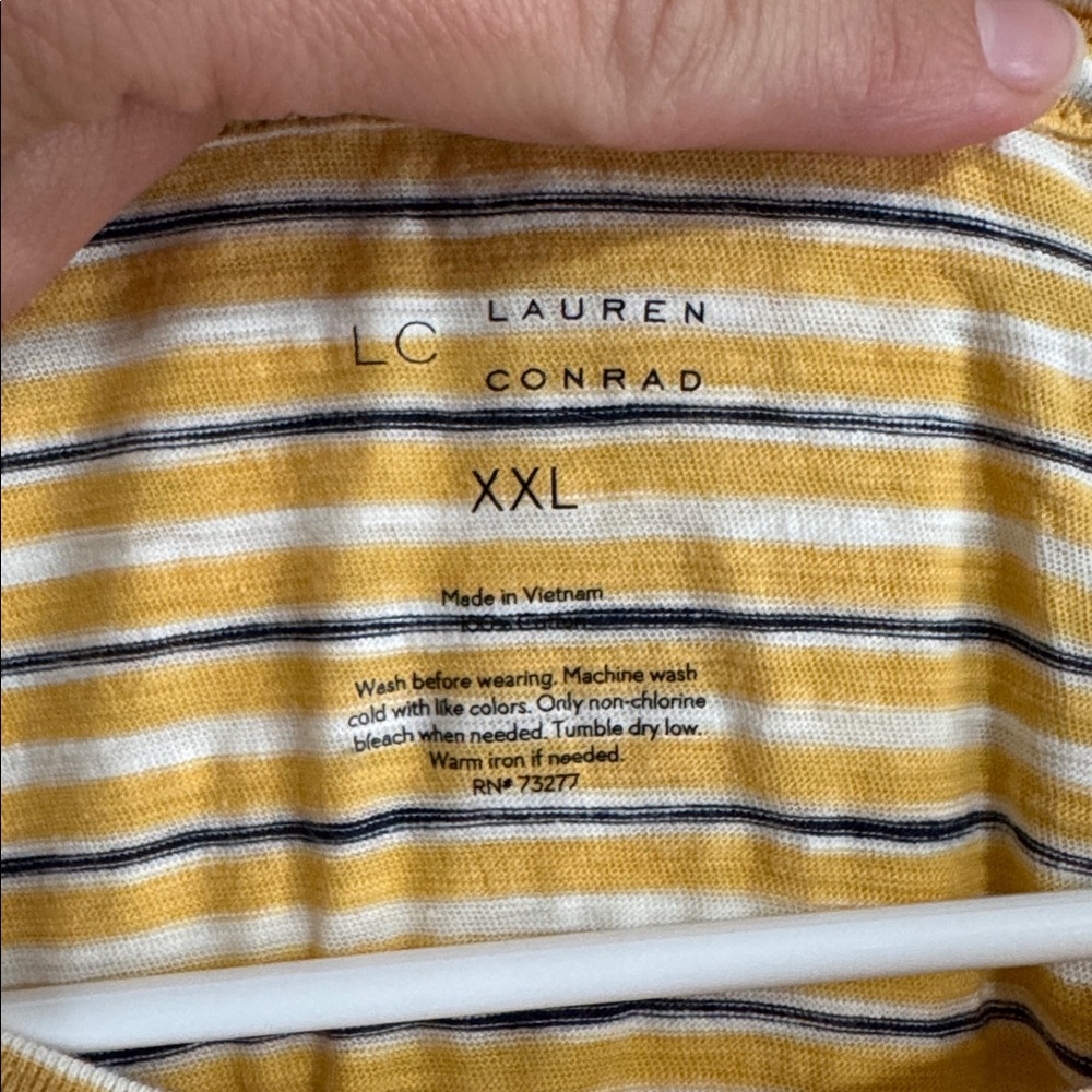 NWOT Women’s LC Lauren Conrad short sleeve tee XXl - Picture 2 of 4